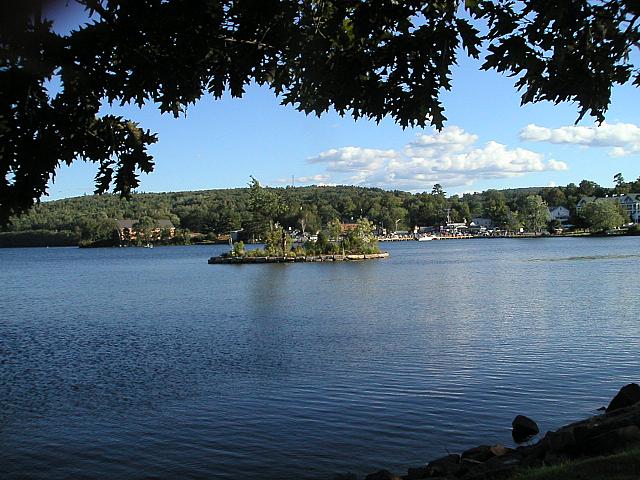 Meredith, NH